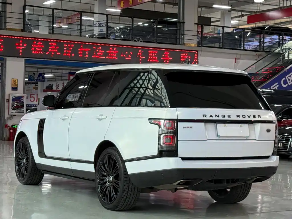 Land Rover Range Rover 2019 — фото 8