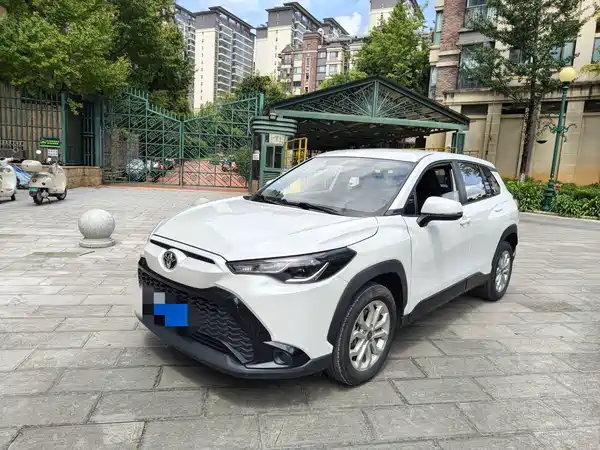 Toyota Frontlander 2024