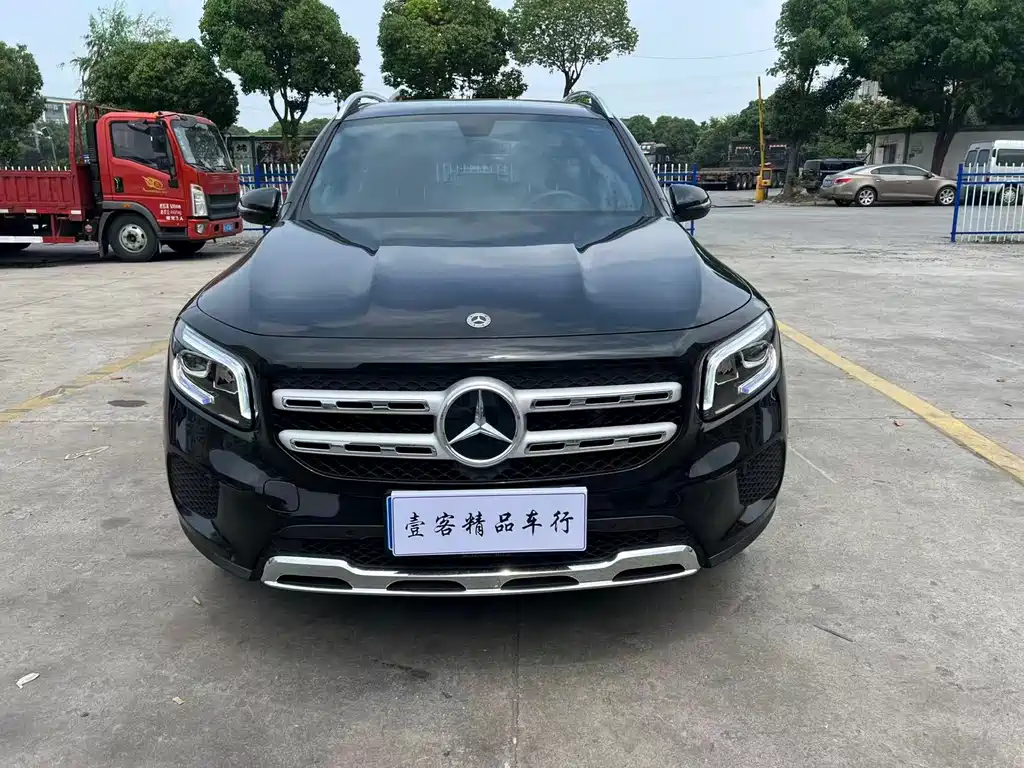Mercedes-Benz GLB 2023 — фото 2