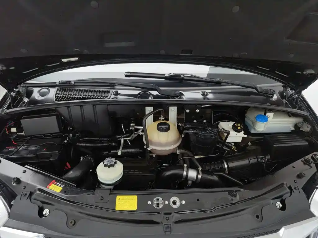 Maxus V80 2022