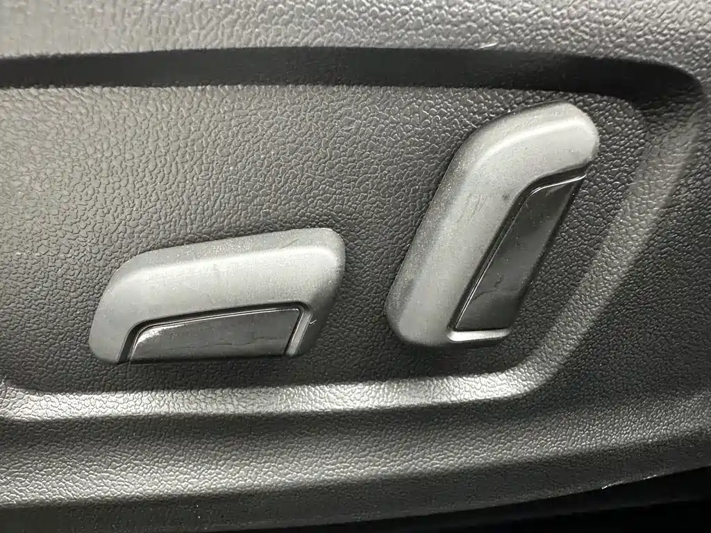 Hyundai Elantra 2023 — фото 13