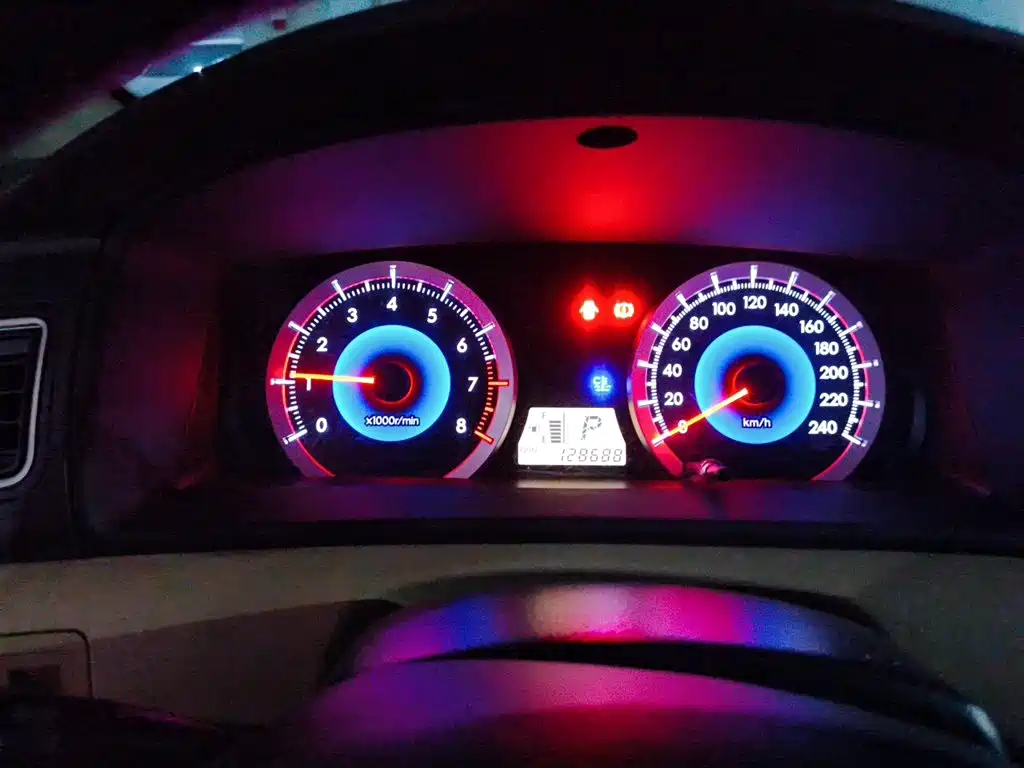 Toyota Corolla 2015 — фото 12