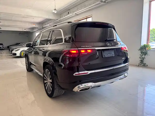 Mercedes-Benz Maybach GLS 2023
