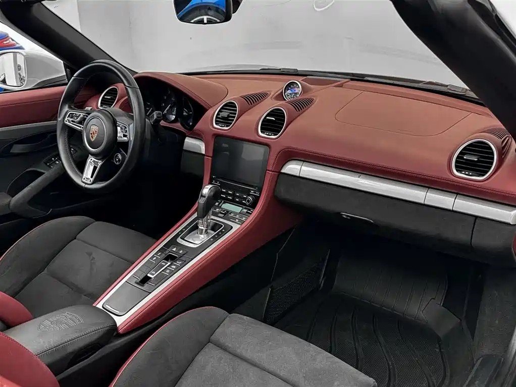 Porsche 718 2022 — фото 13