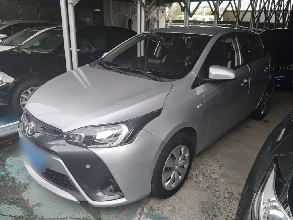 Toyota Yaris L 2020