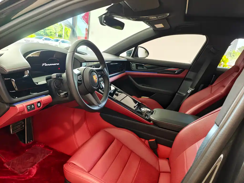 Porsche Panamera 2025
