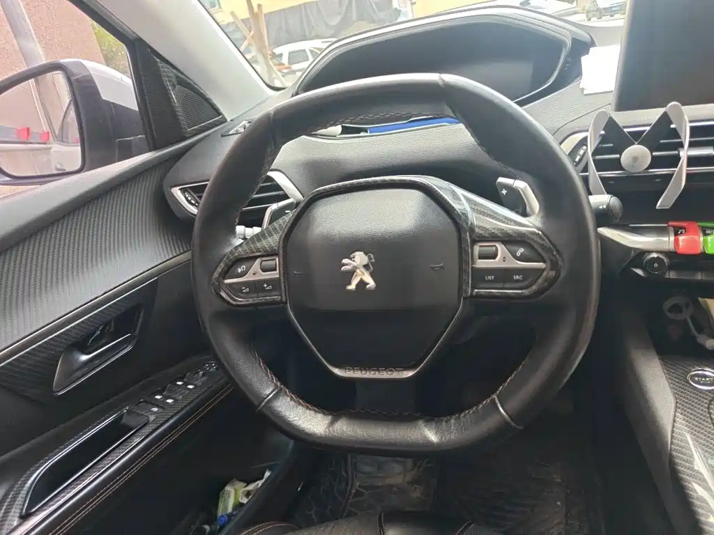 Peugeot 4008 2017 — фото 11