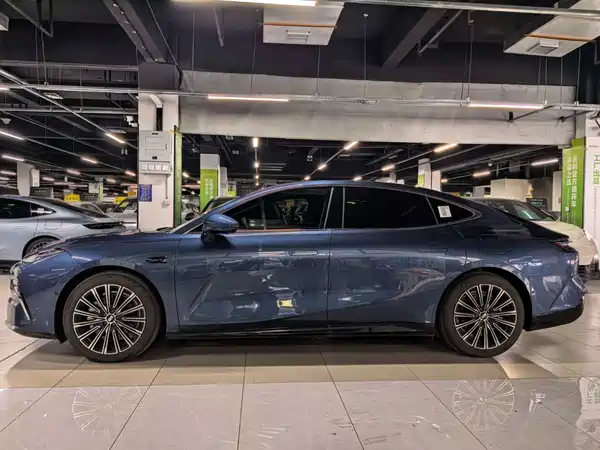 Geely Galaxy Starshine 8 2025