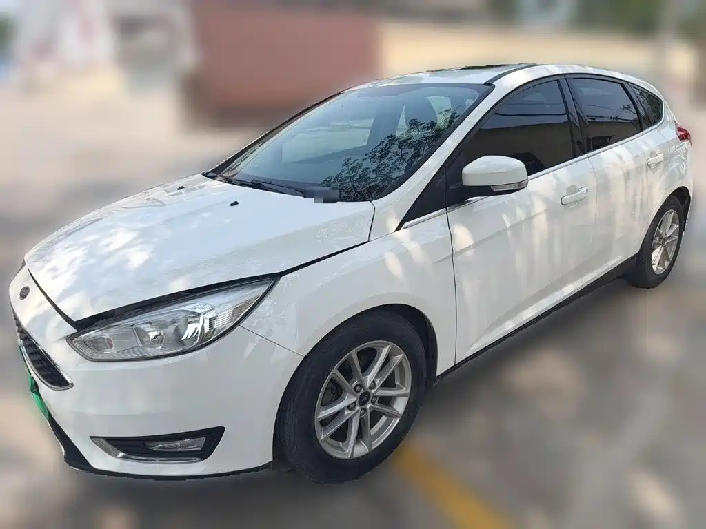 Ford Focus 2015 — фото 1