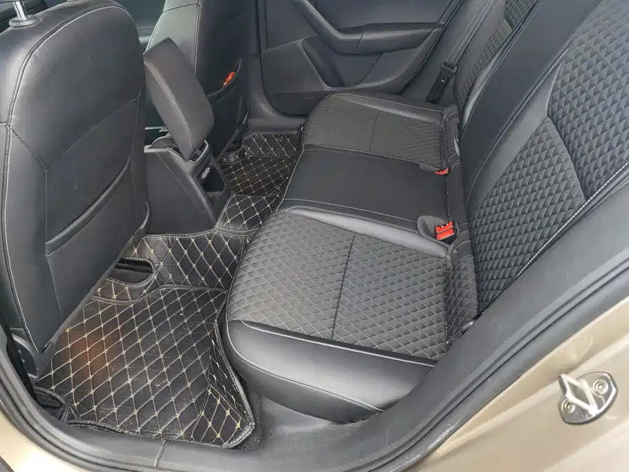 Skoda Octavia 2019 — фото 11