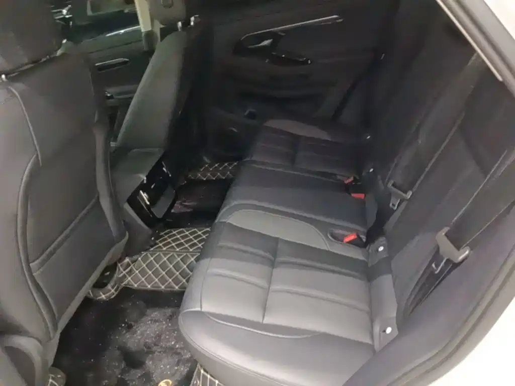 Land Rover Evoque 2022 — фото 17