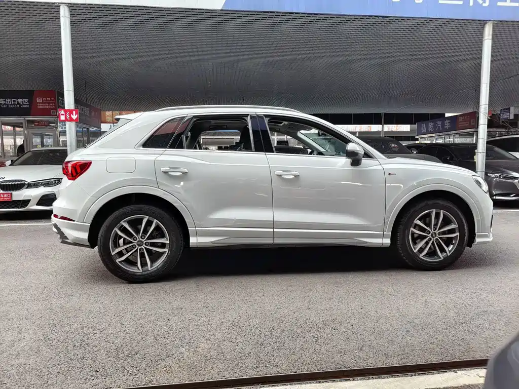 Audi Q3 2023
