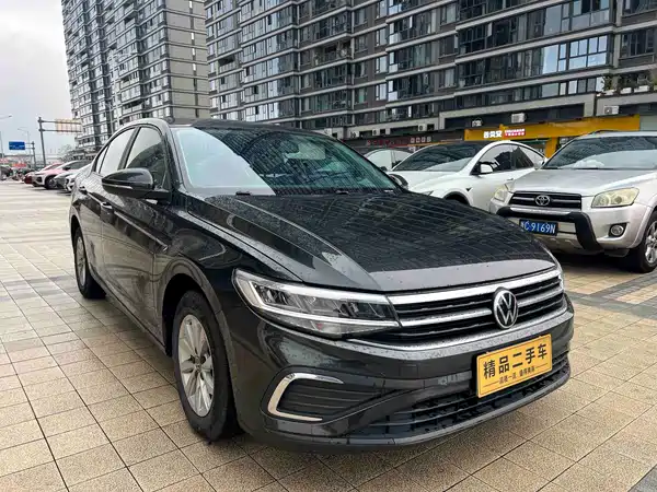 Volkswagen Bora 2023