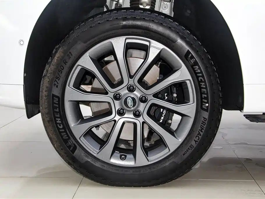 Land Rover Sport 2023 — фото 11