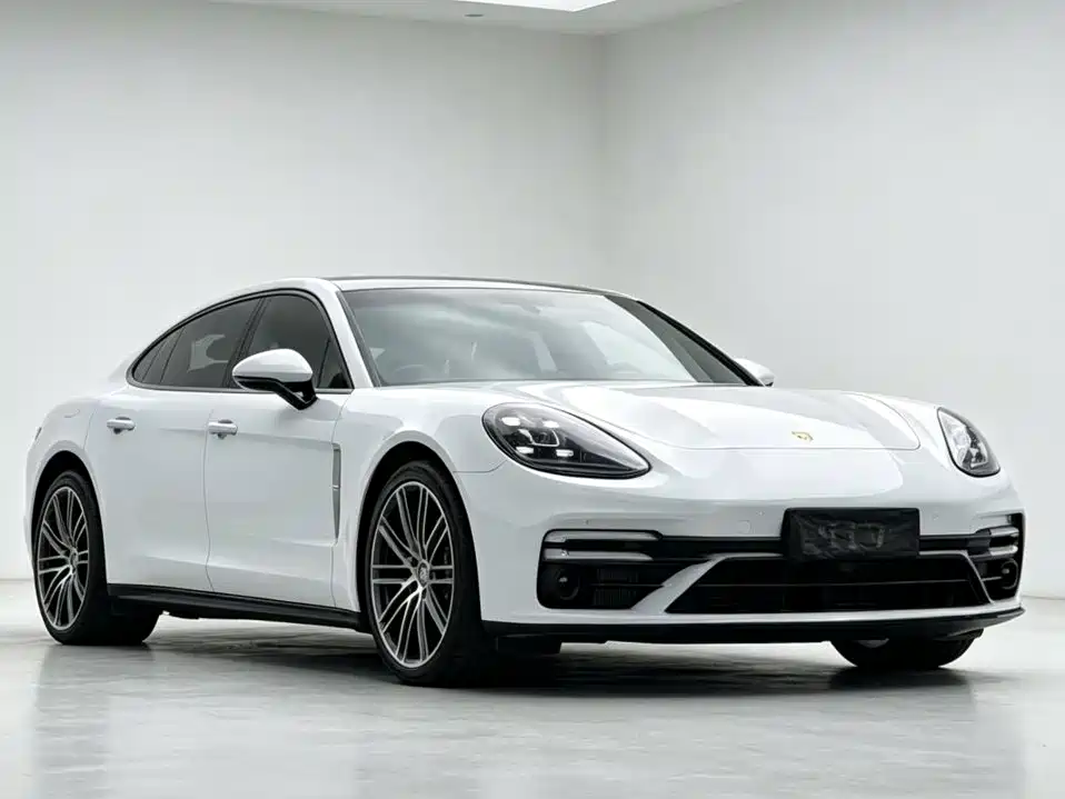 Porsche Panamera 2018 — фото 3