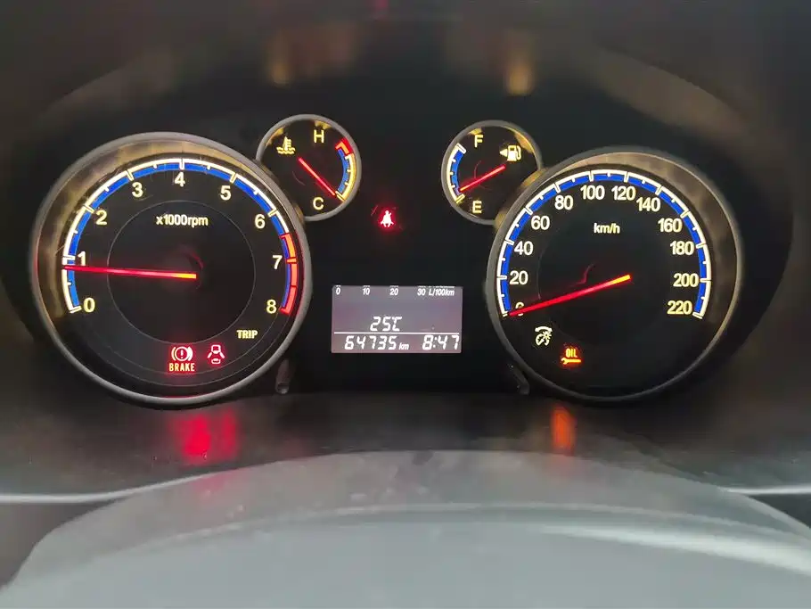 Suzuki SX4 2015 — фото 14
