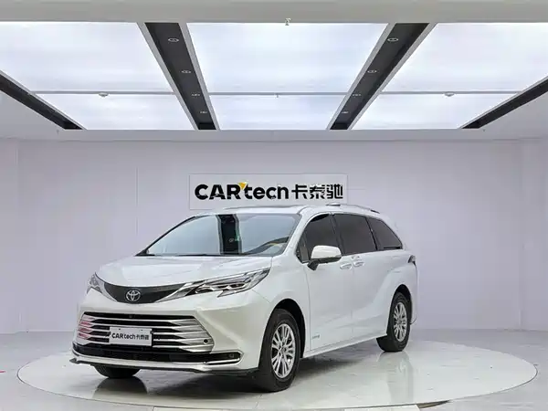 Toyota Sienna 2023