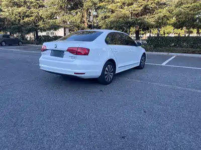 Volkswagen Sagitar 2017