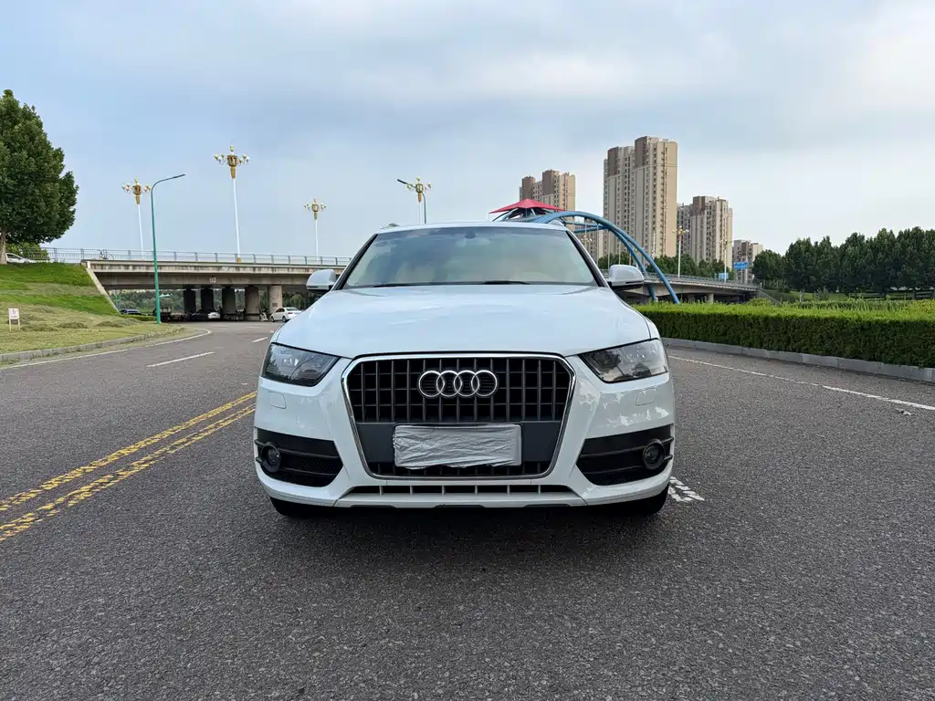 Audi Q3 2014