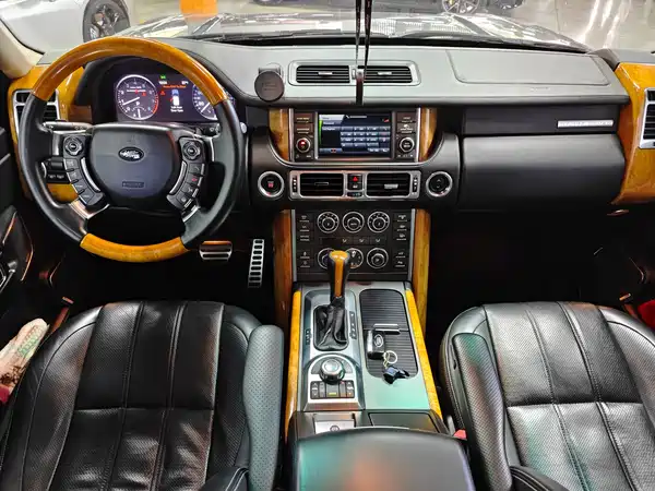 Land Rover Range Rover 2010