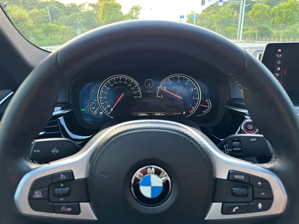 BMW 5 Series 2018 — фото 4