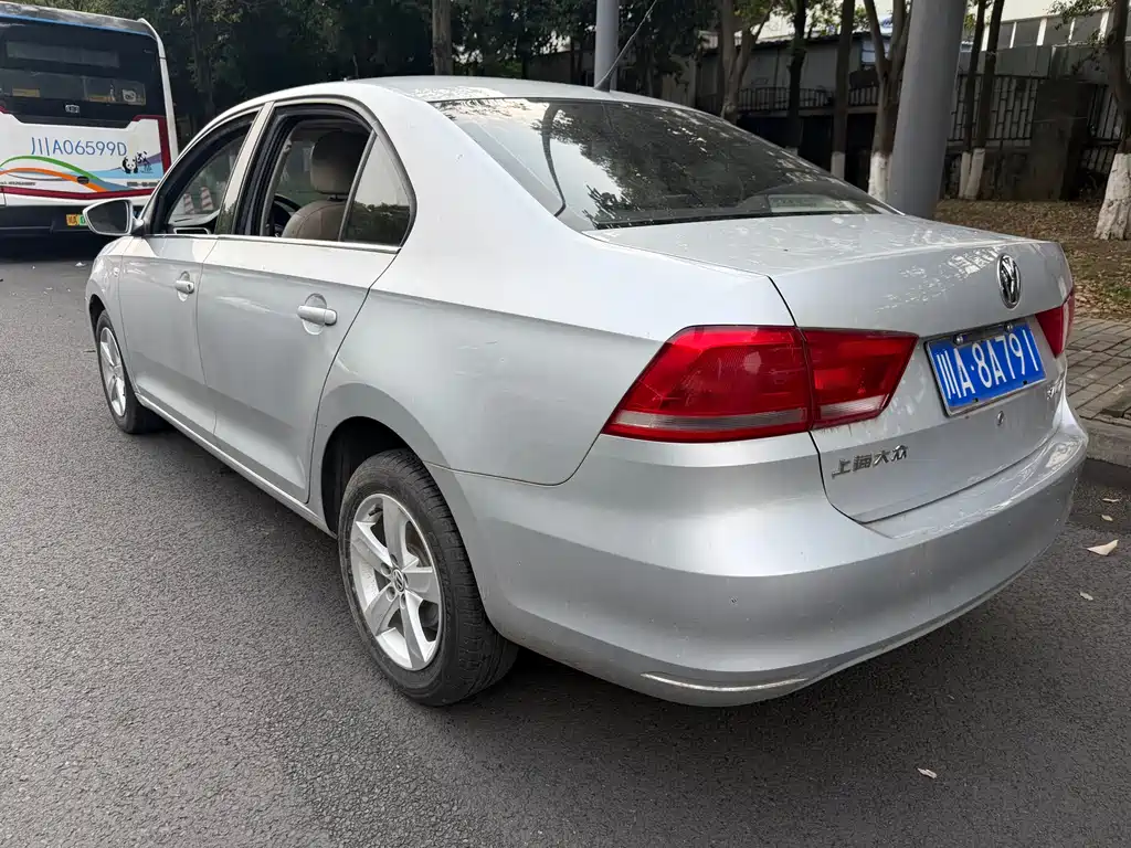 Volkswagen Santana 2013