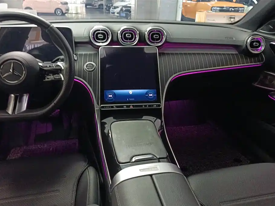 Mercedes-Benz C-Class 2024 — фото 13