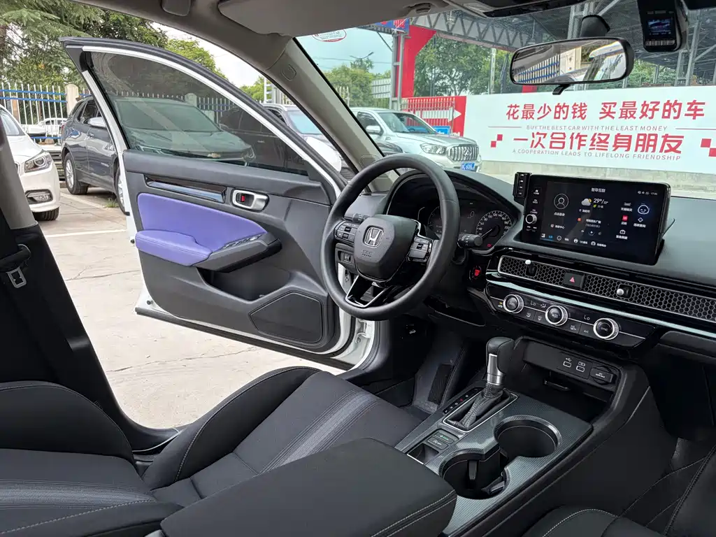Honda Civic 2023 — фото 10