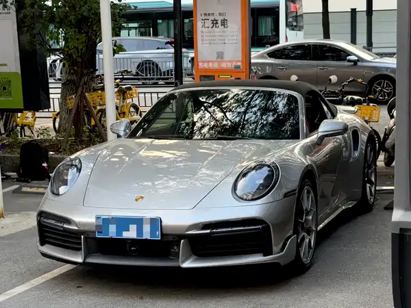 Porsche 911 2021