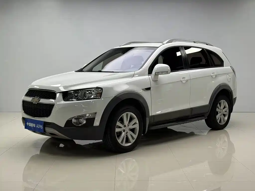 Chevrolet Captiva 2014 — фото 1