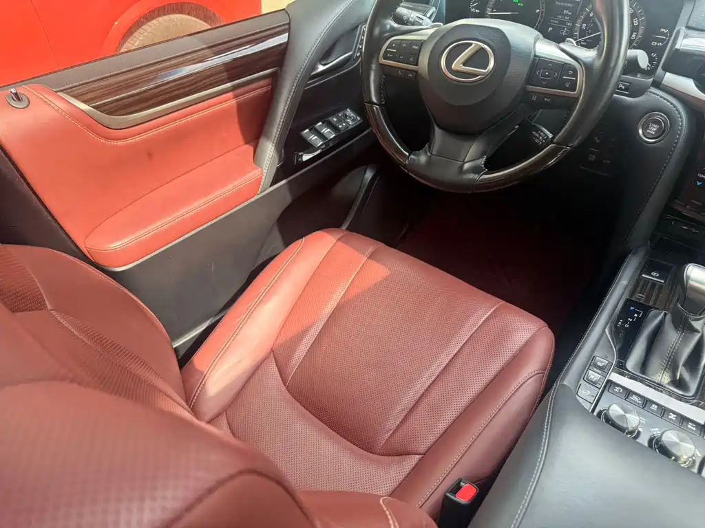 Lexus LX 2022 — фото 12