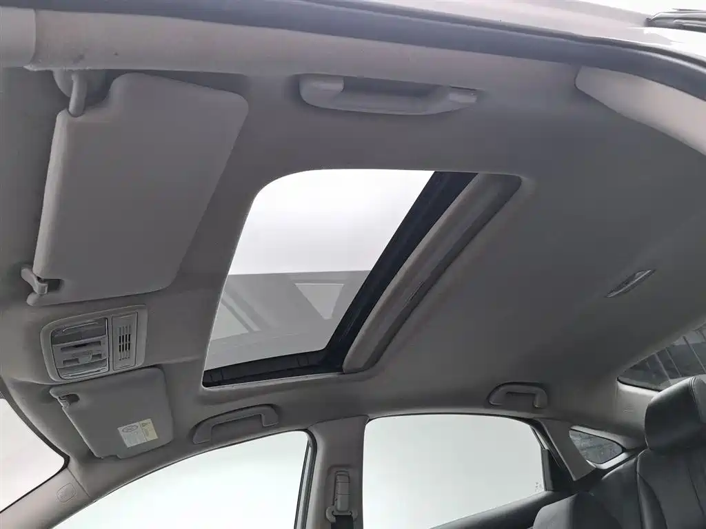 Honda Civic 2018 — фото 14