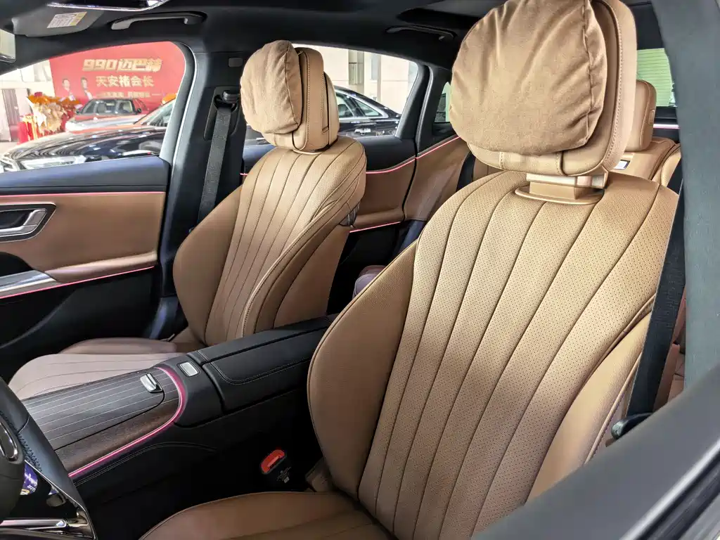 Mercedes-Benz E-Class 2024
