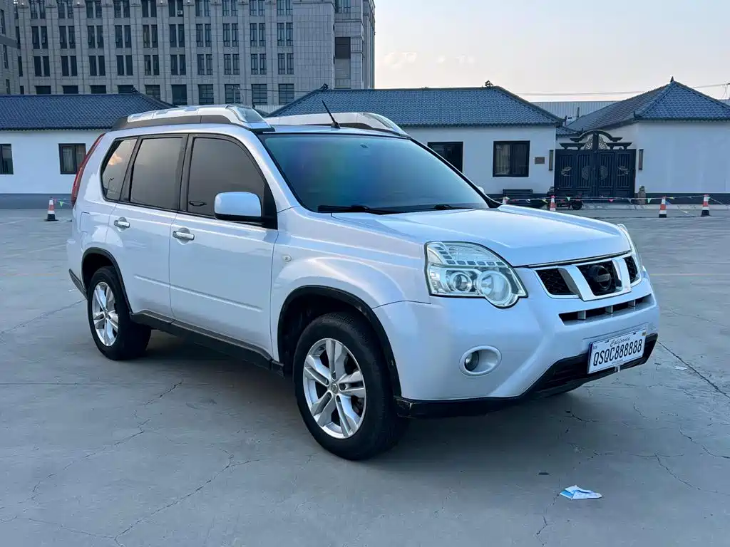 Nissan X-Trail 2012