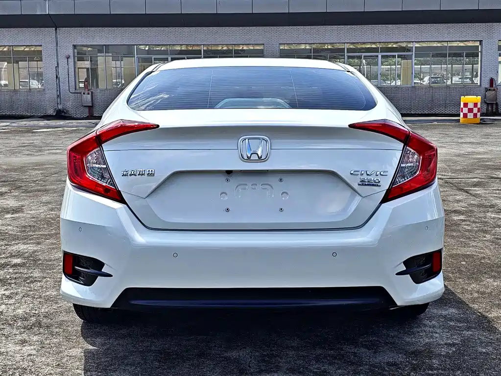 Honda Civic 2021 — фото 12