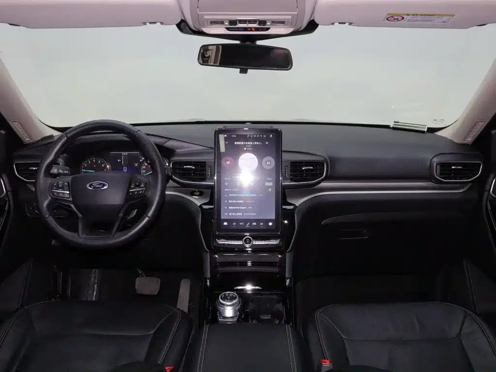 Ford Explorer 2020 — фото 14