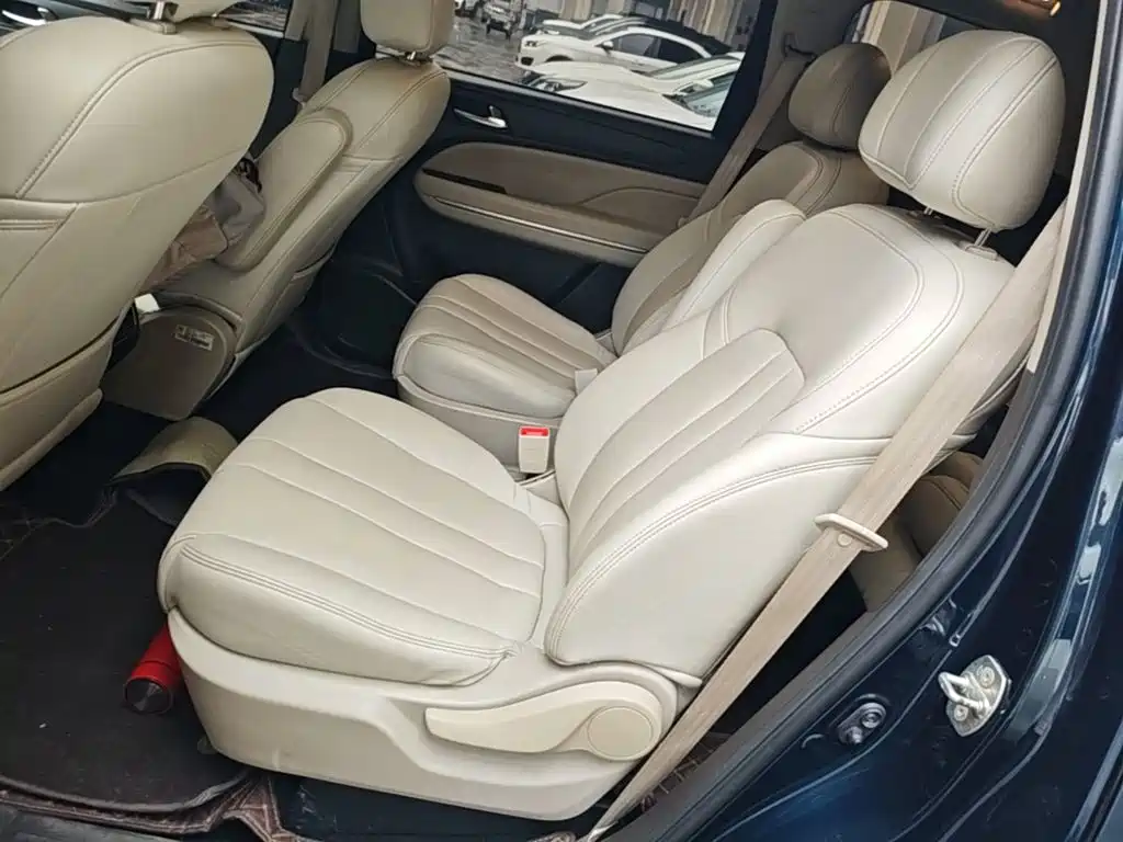 GAC Trumpchi M6 2020 — фото 17