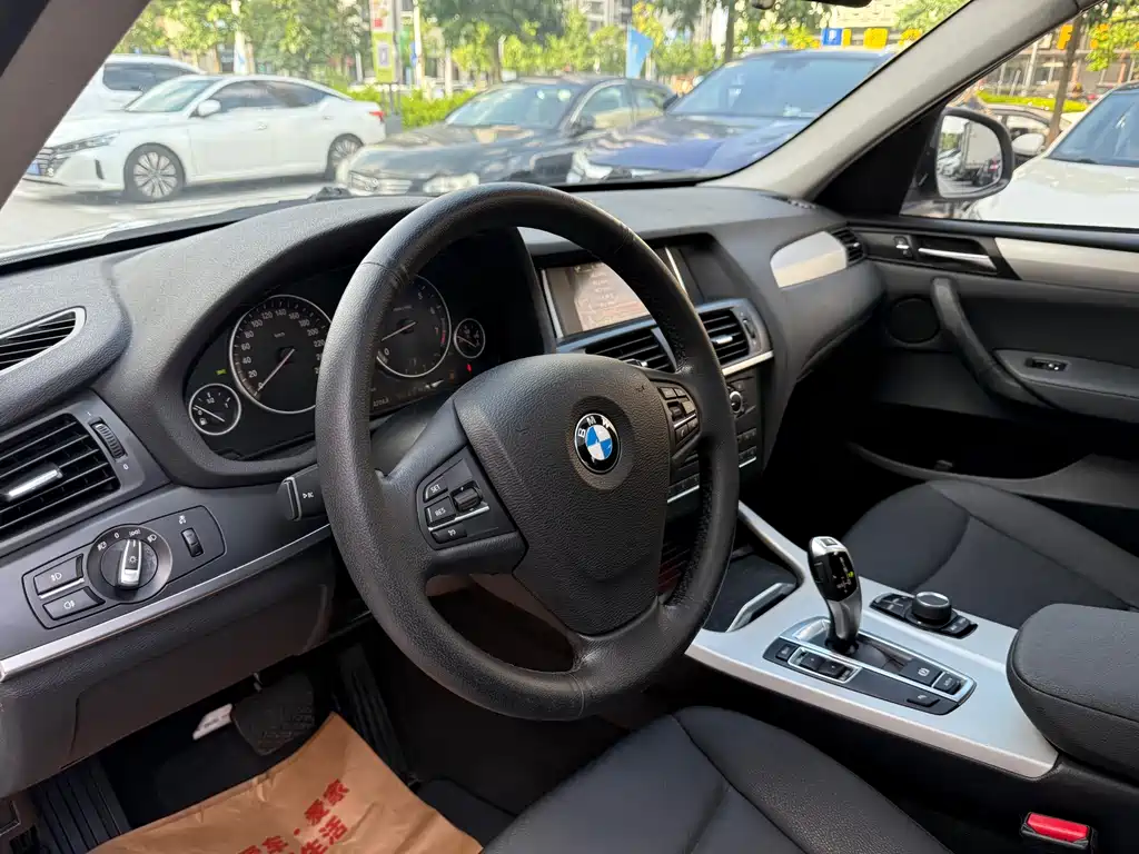 BMW X3 2017 — фото 11