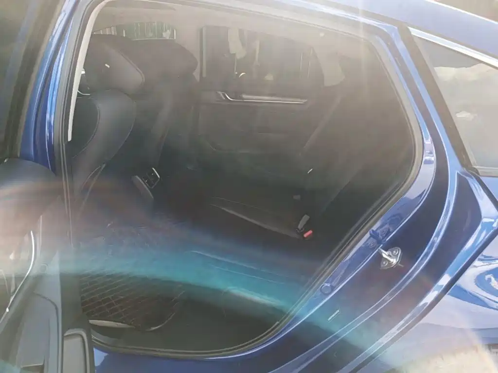Honda Accord 2020 — фото 17