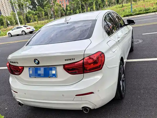 BMW 1 Series 2020