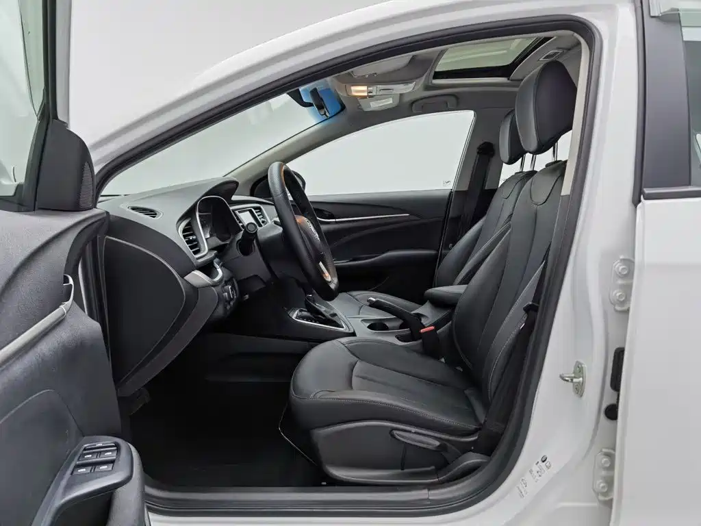 Buick Excelle GT 2021 — фото 10