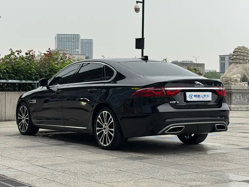 Jaguar XFL 2024 — фото 19