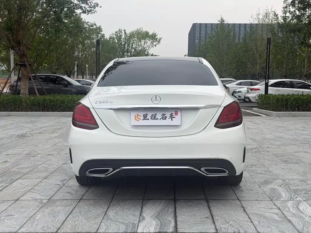 Mercedes-Benz C-Class 2021