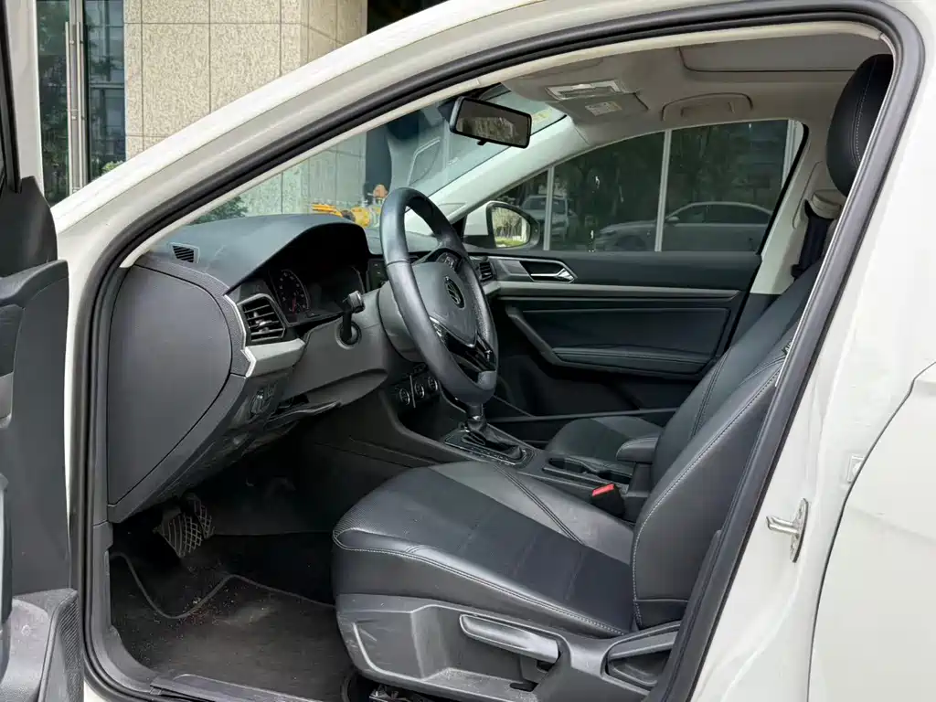 Volkswagen Lavida 2021