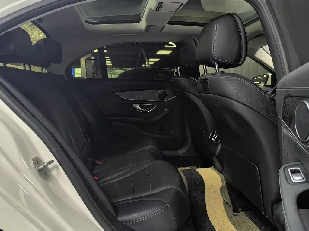 Mercedes-Benz C-Class 2016 — фото 13
