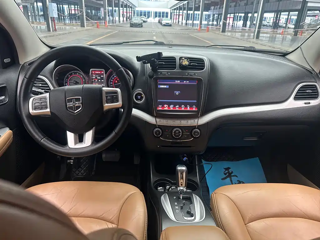 Dodge Journey 2016 — фото 14