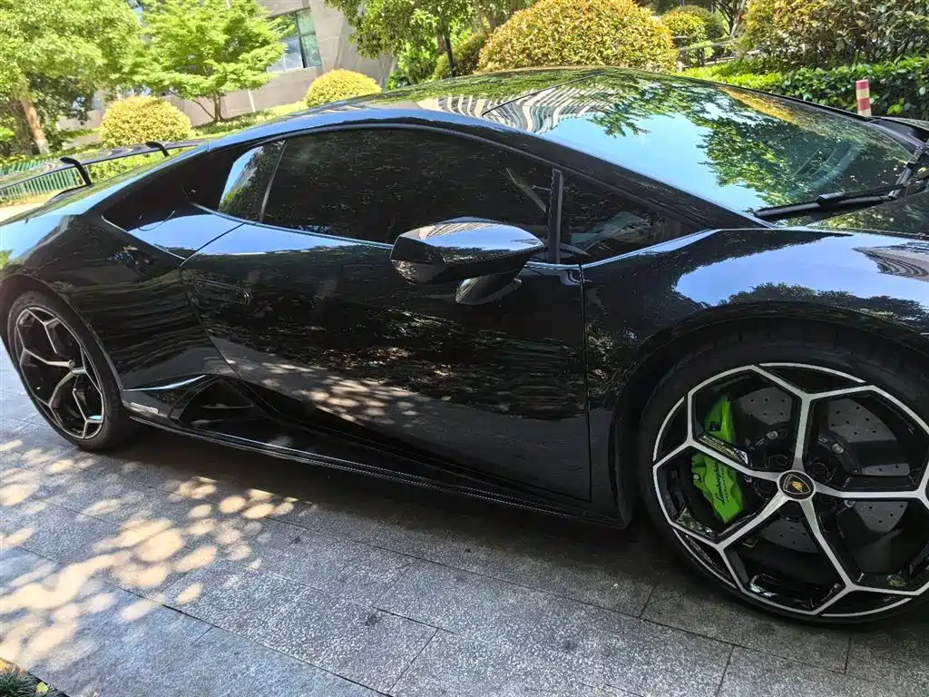 Lamborghini Huracán 2022