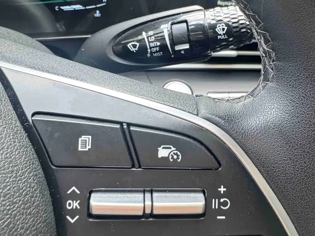 Hyundai Elantra 2023 — фото 22