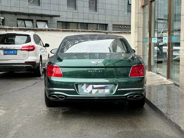 Bentley Flying Spur 2022