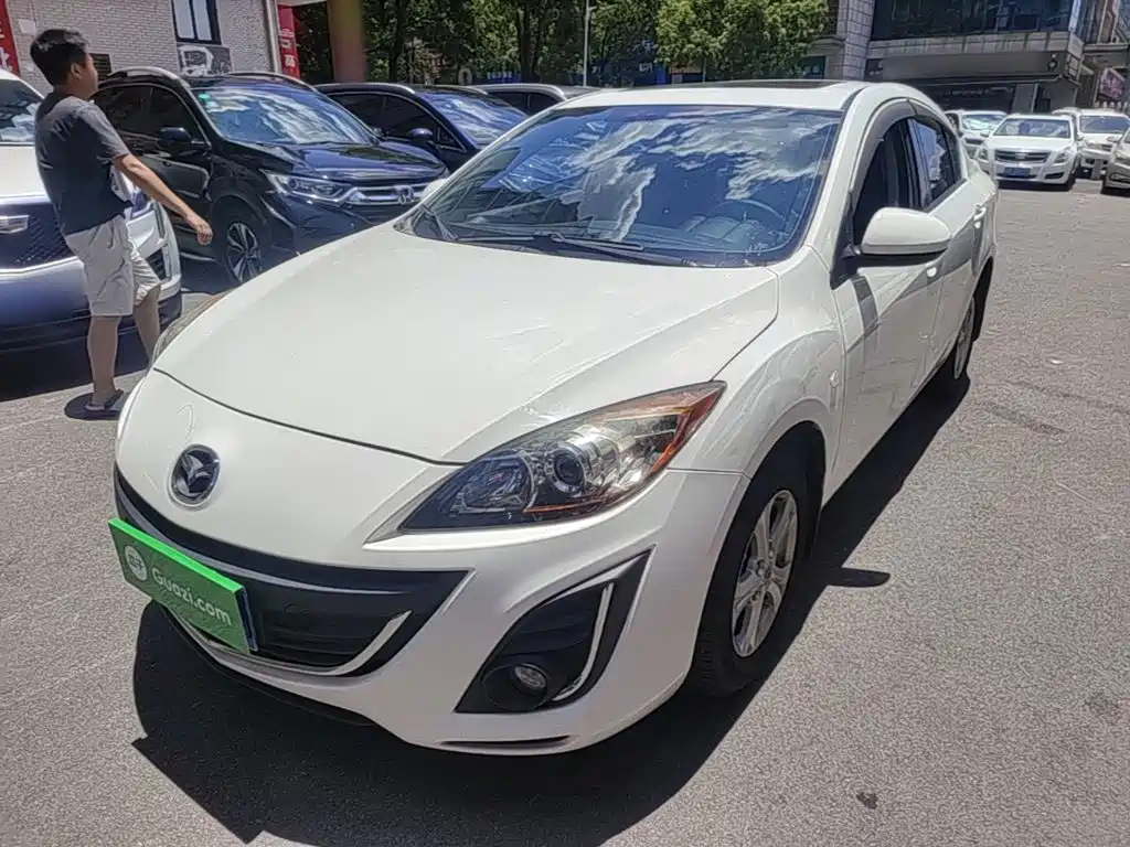Mazda 3 Xingcheng 2015 — фото 1